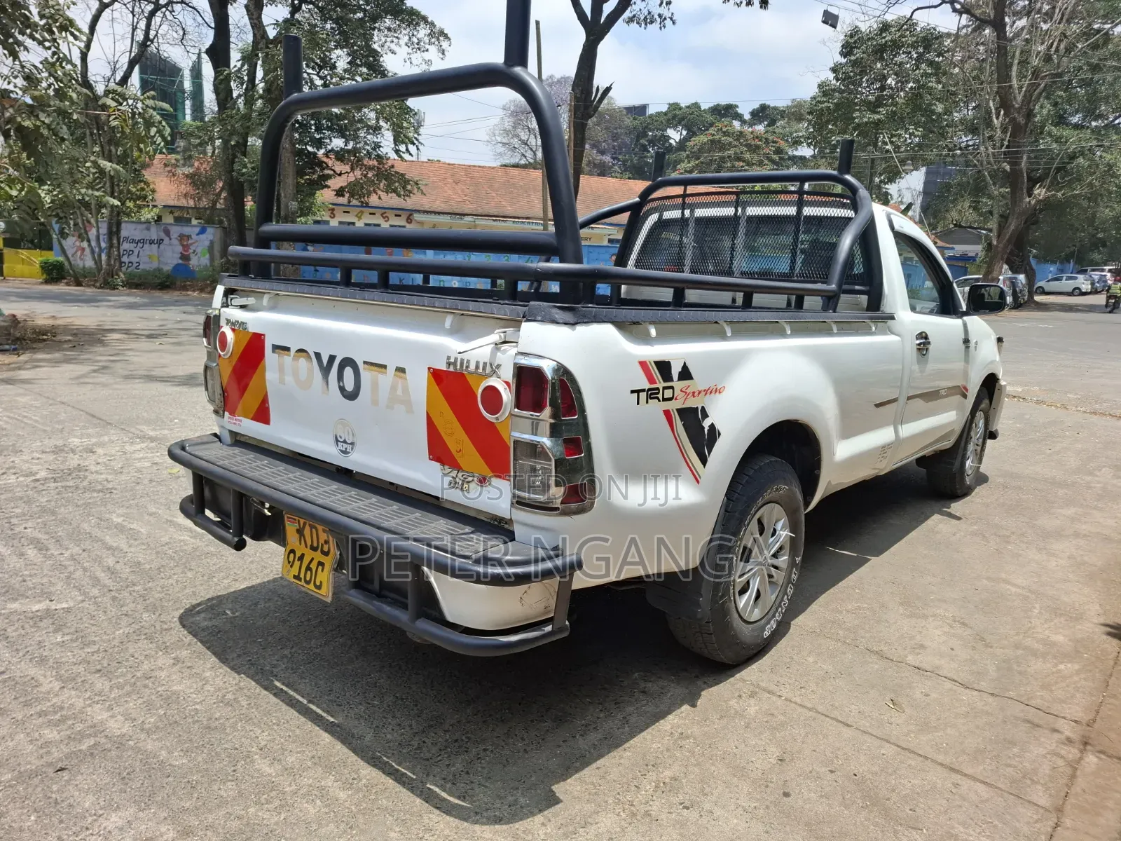 Toyota Hilux 2013 White
