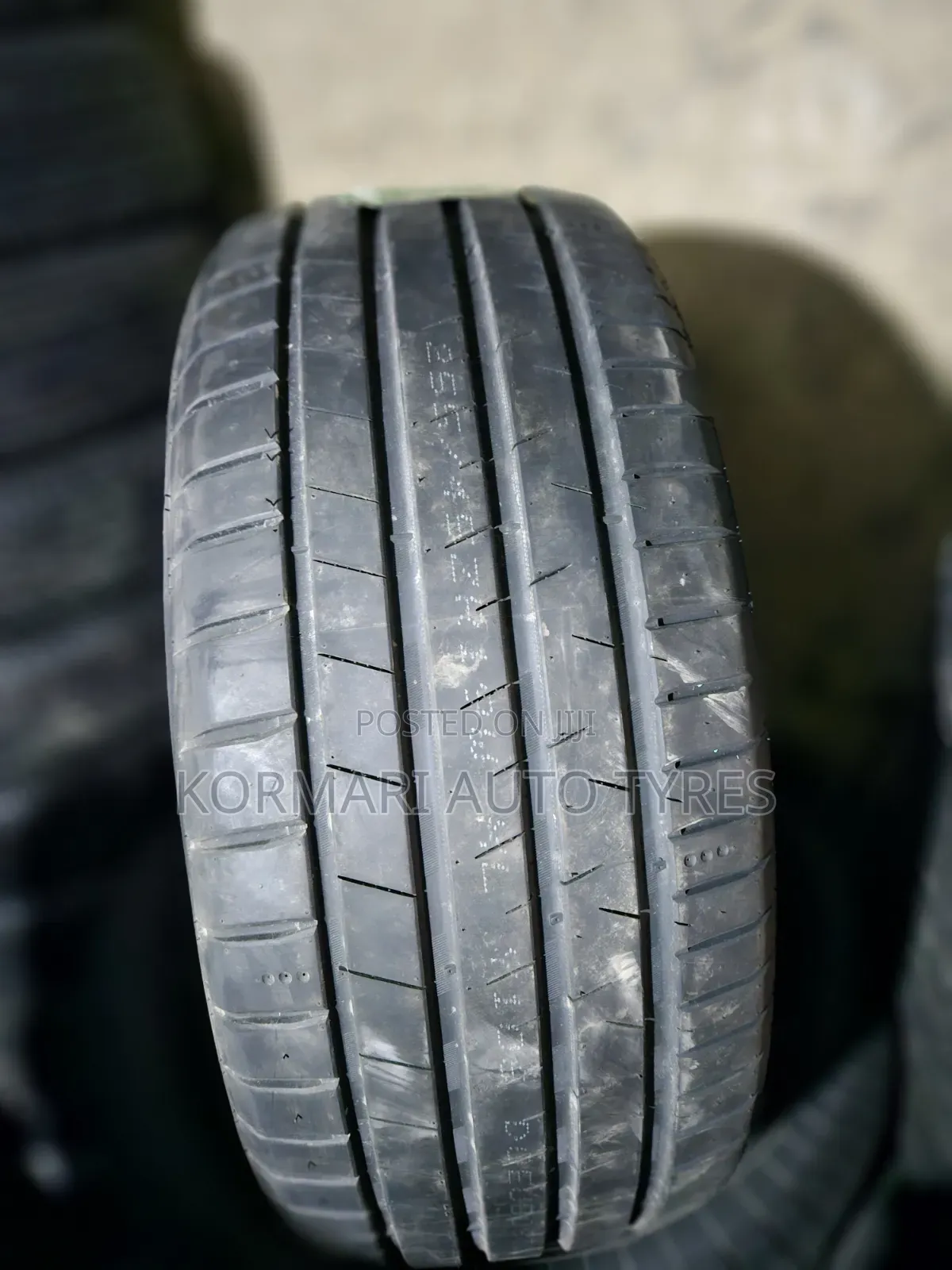 255/45r19 Dovroad Tire