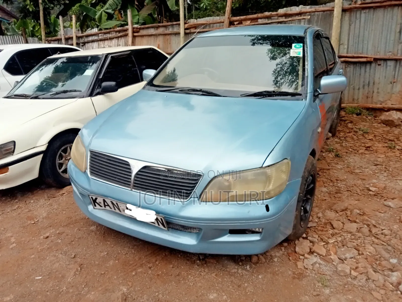 Mitsubishi Lancer 2000 Blue