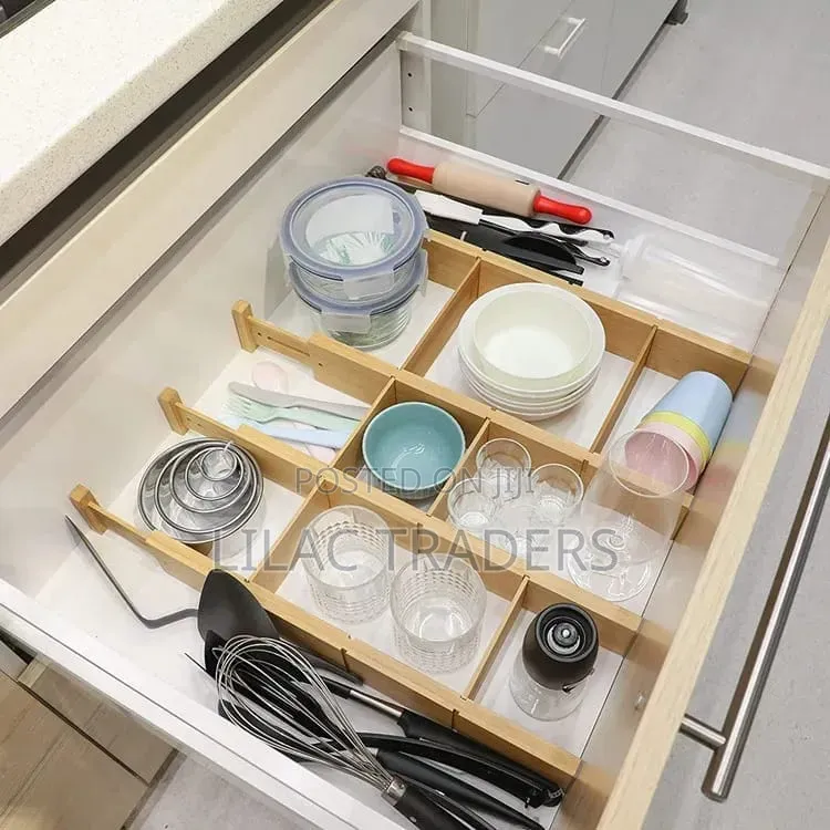 A Set of Expandable Bamboo Drawer Dividers With Inserts *Gale