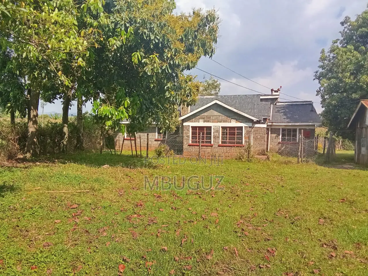 5bdrm House in Giachonge, Tabuga for sale