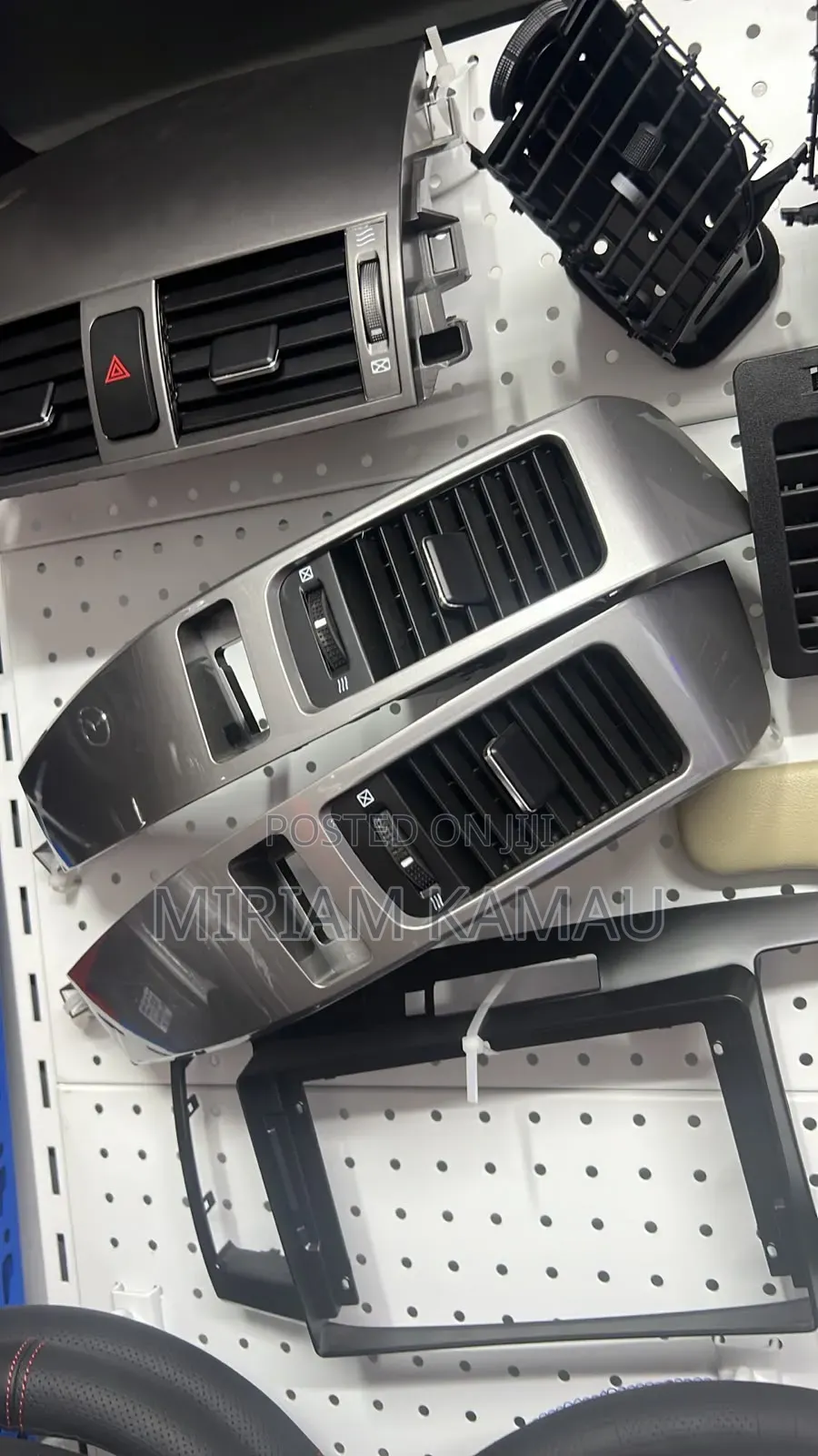 Prado 120 Vents