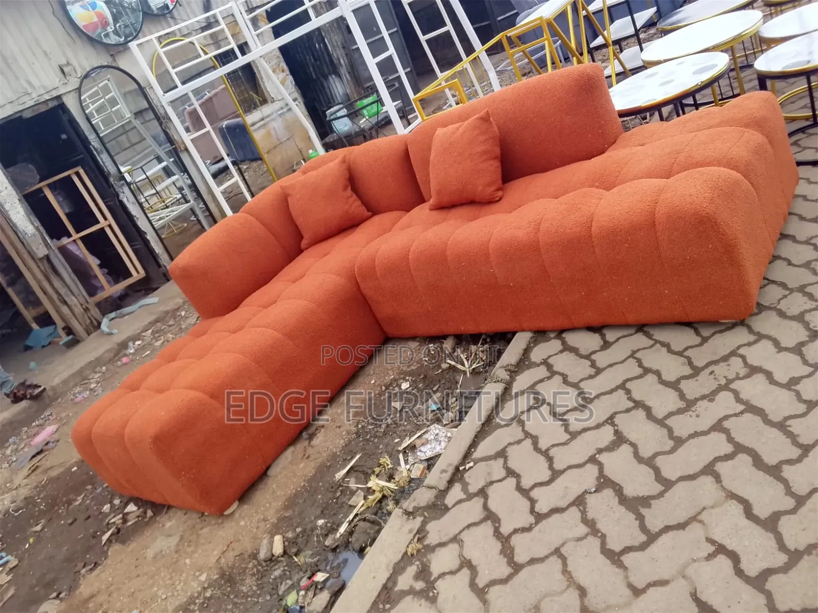 L Seat Made by Order