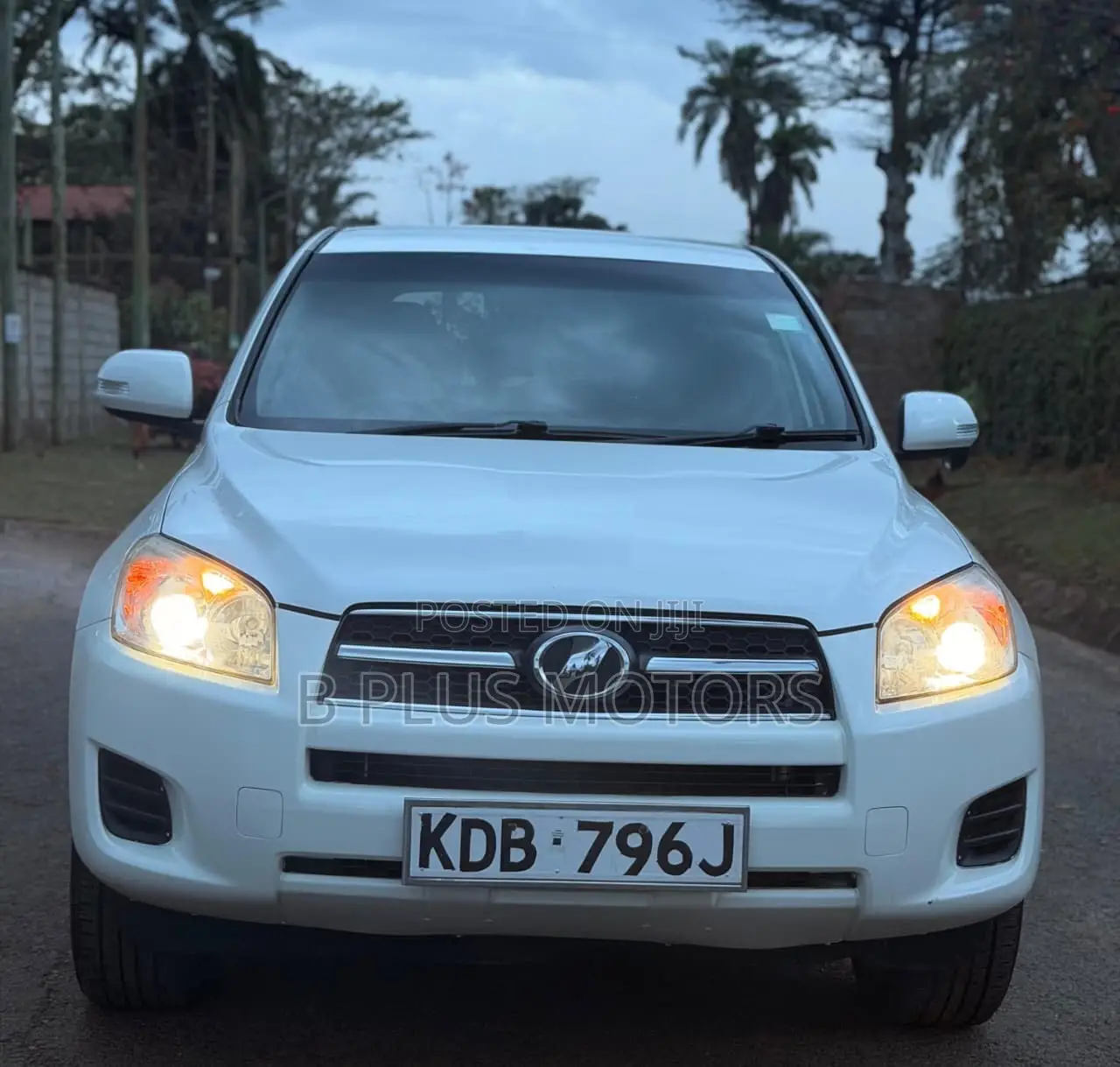 Toyota RAV4 2013 White