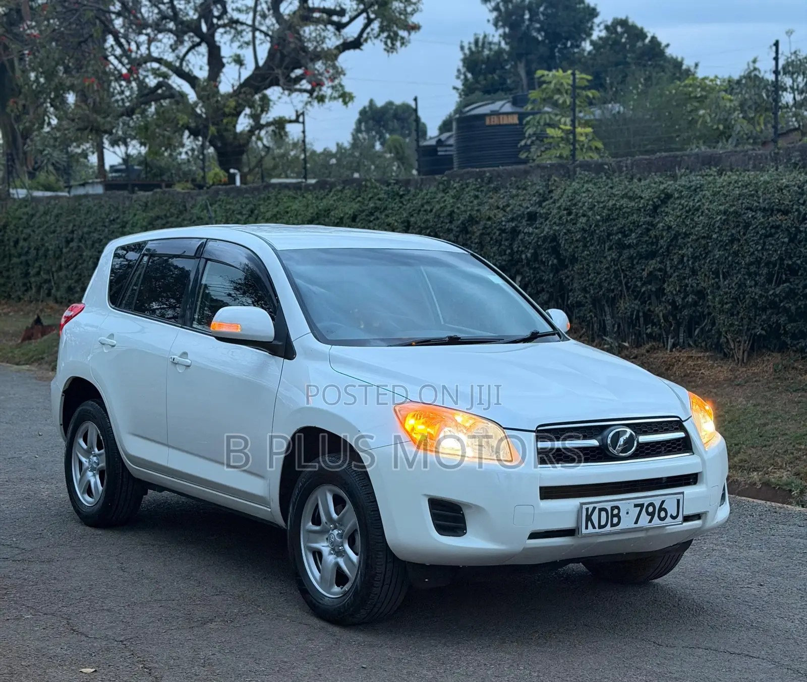 Toyota RAV4 2013 White