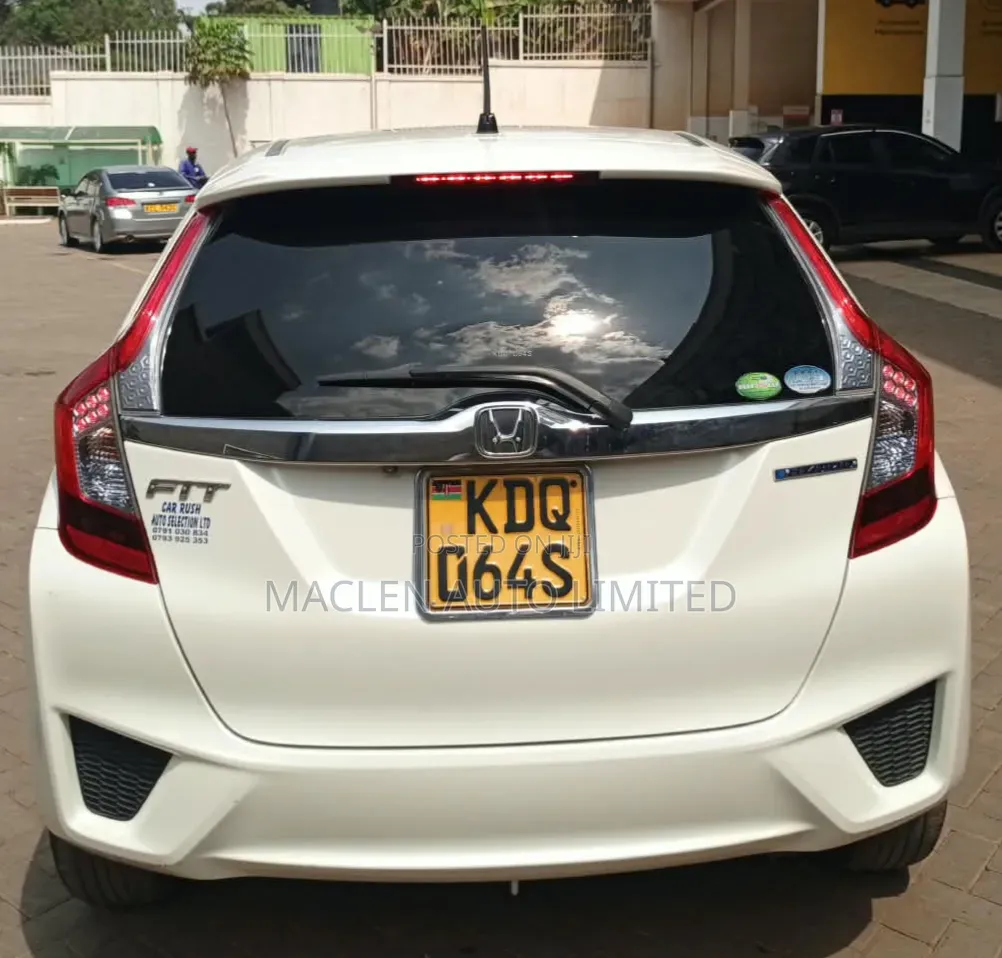 Honda Fit 2017 White