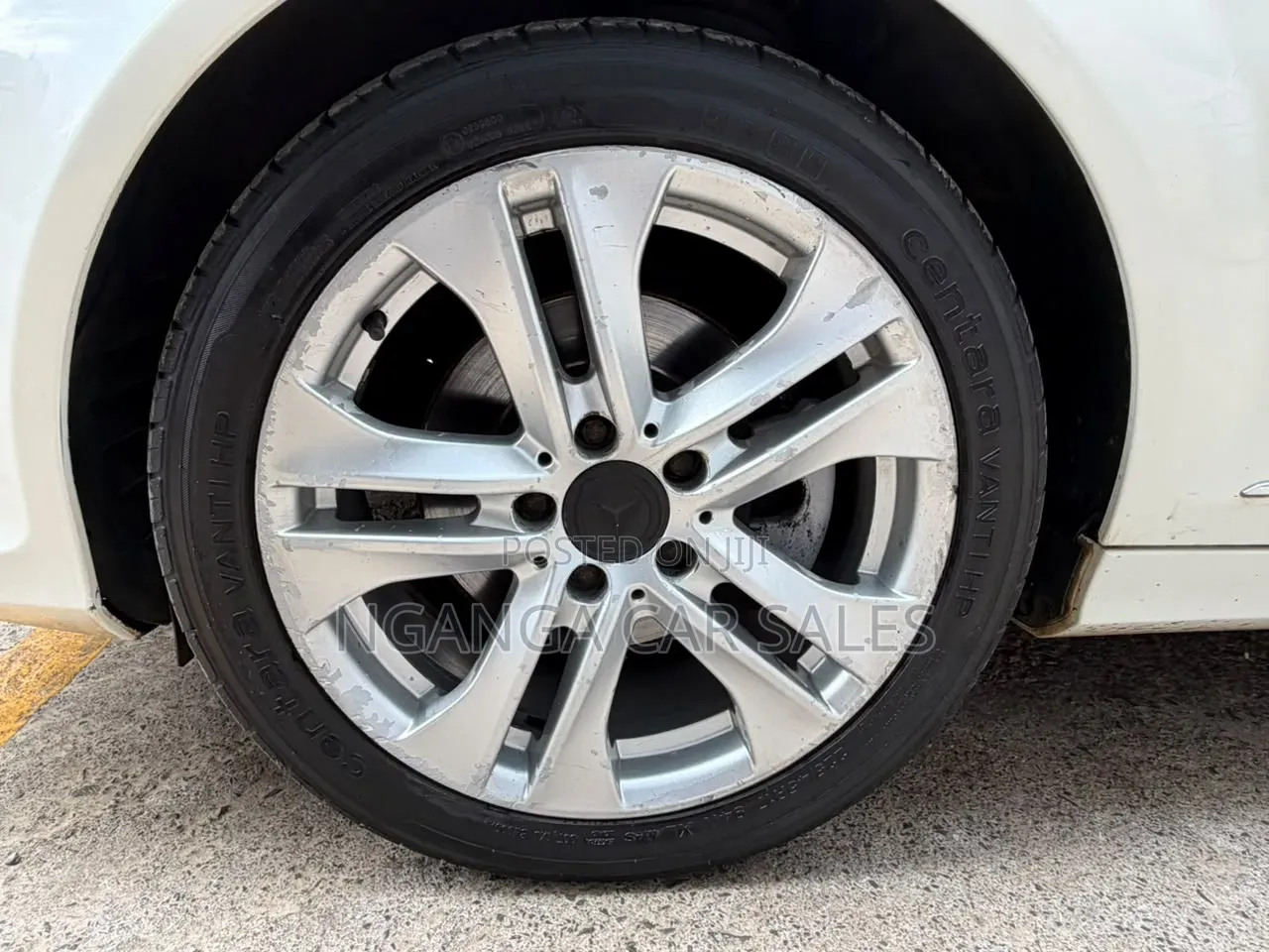 Mercedes-Benz C200 2011 White