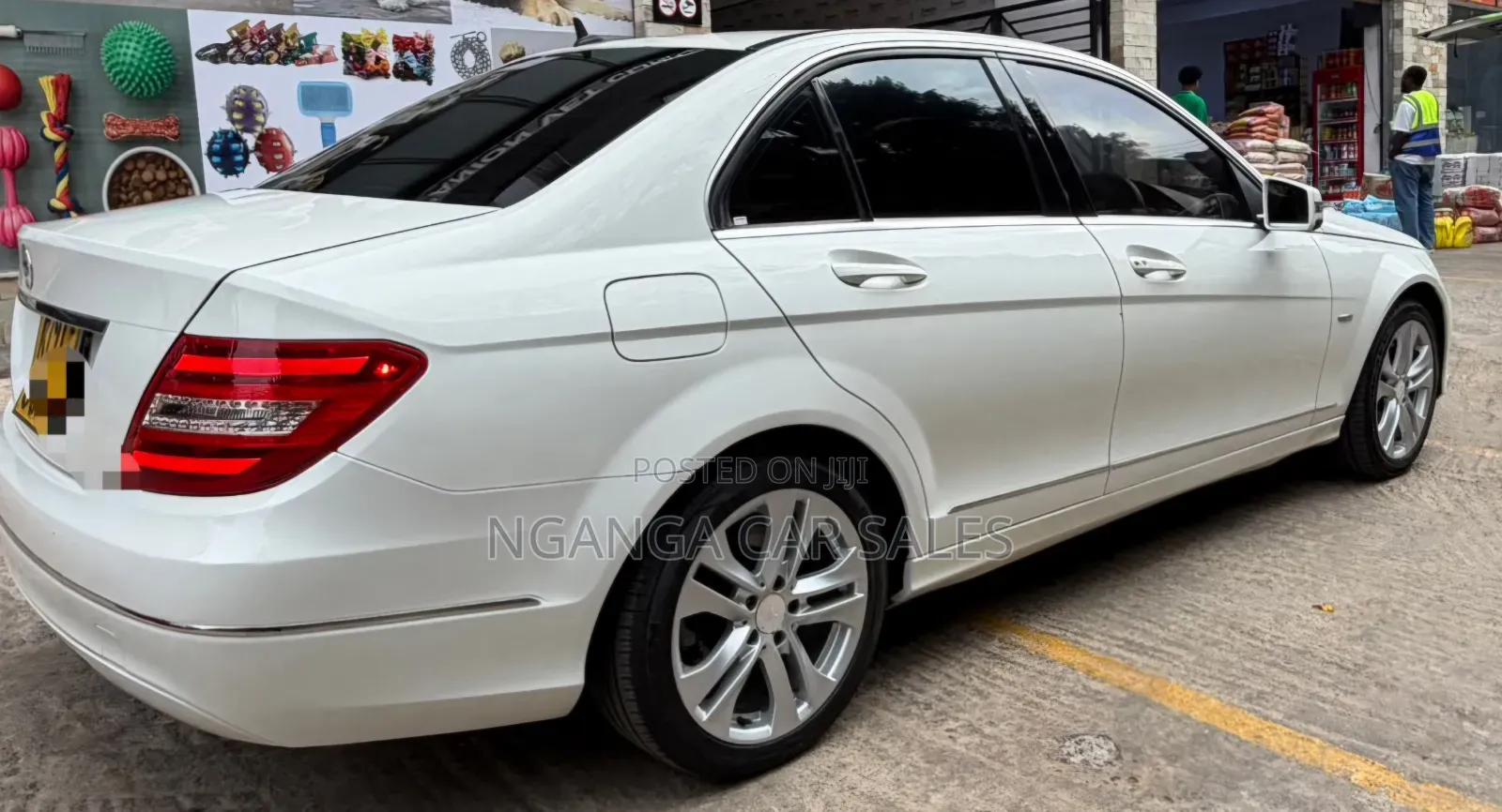 Mercedes-Benz C200 2011 White