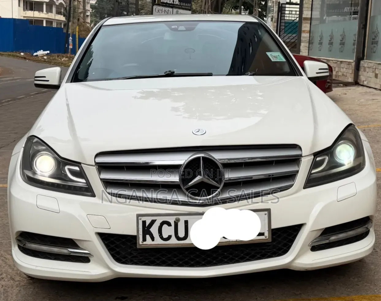 Mercedes-Benz C200 2011 White