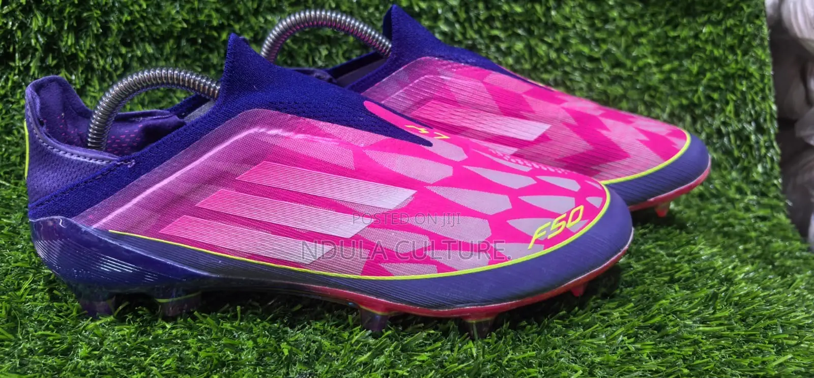 ADIDAS F50 Elite Lamine Yamal Laceless Firm Ground Boots