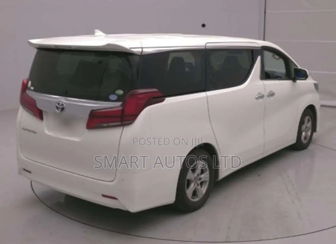 Toyota Alphard 2019 White
