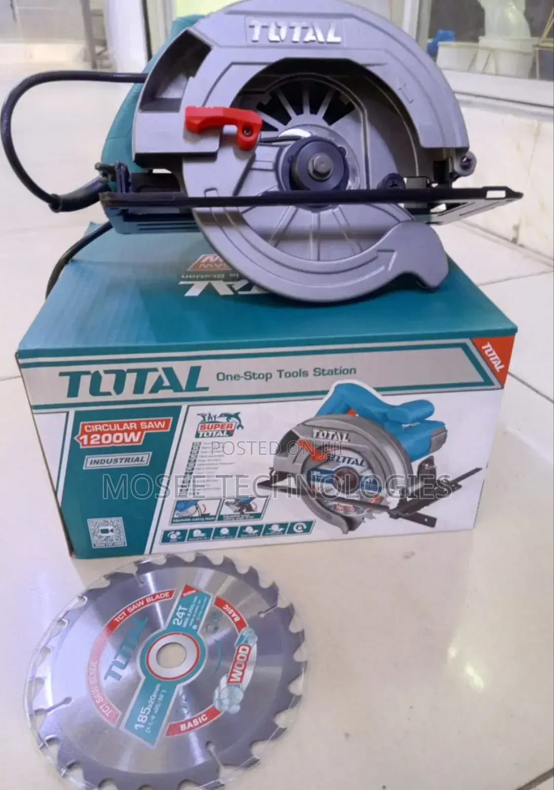 7-Inch Circular Saw With Powerful Motor