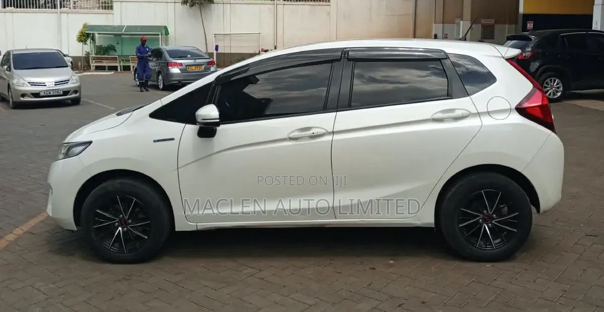 Honda Fit 2017 White