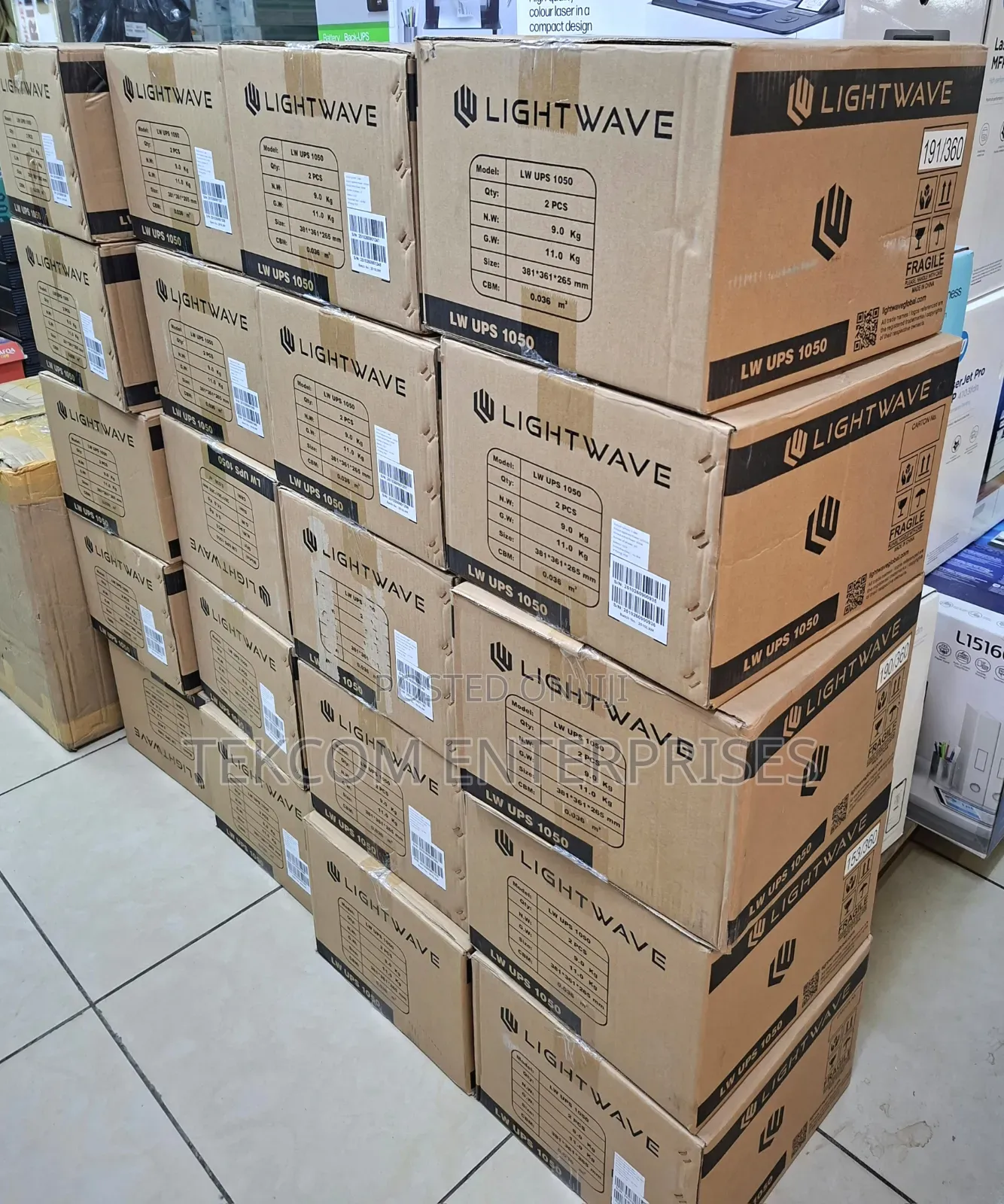 Lightwave 1000va/LW1050Va Ups ^1KVA 3 PIN UPS