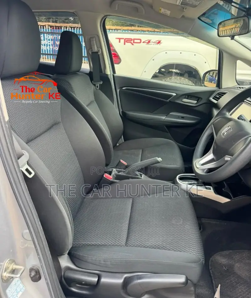Honda Fit 2019 Silver
