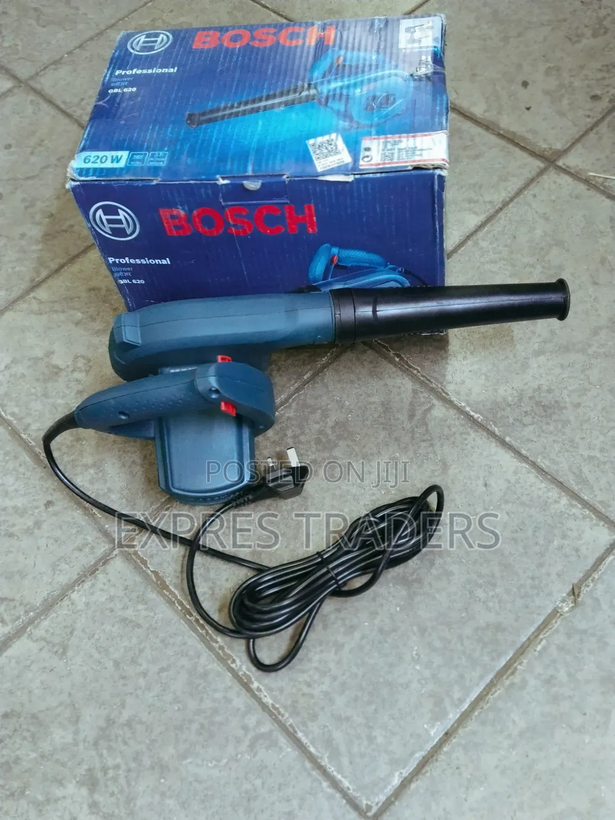 BOSCH 620 W Blower