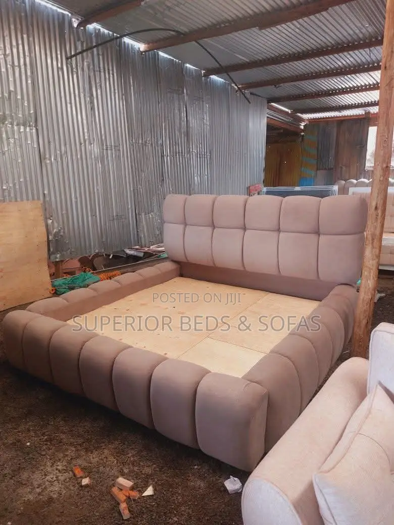 5x6 Mocha Cloud Chester Bed: Pay on Delivery