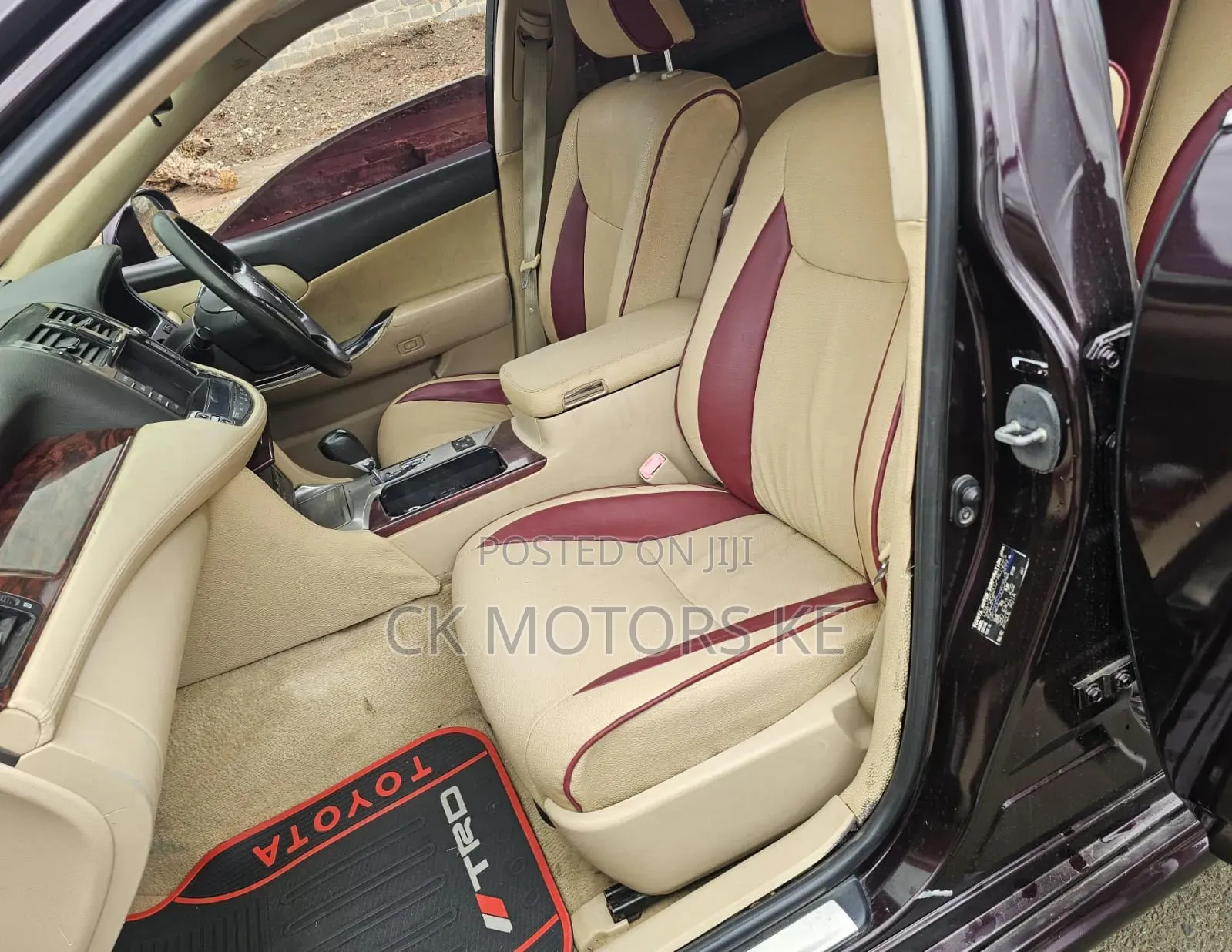 Toyota Crown 2010 Burgundy