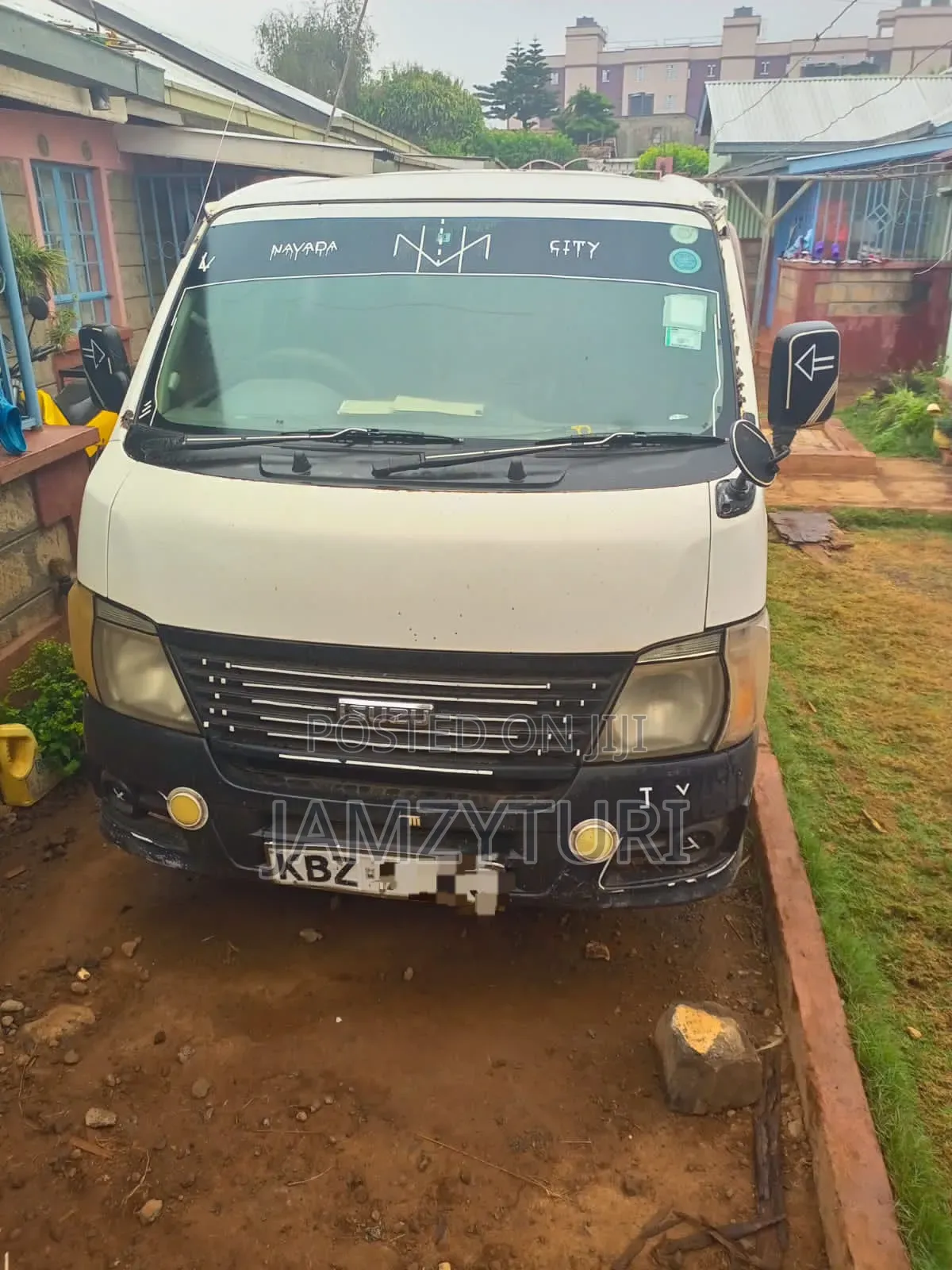 Nissan Caravan 2008 White