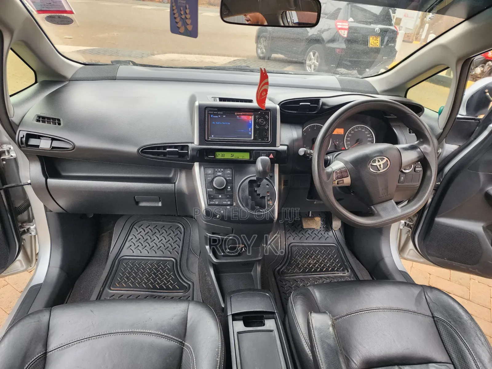Toyota Wish 2013 Silver
