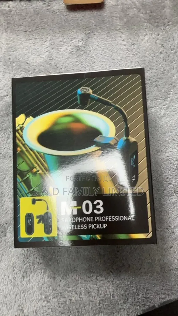 M-03 Saxophone Professional Wireless Microphone