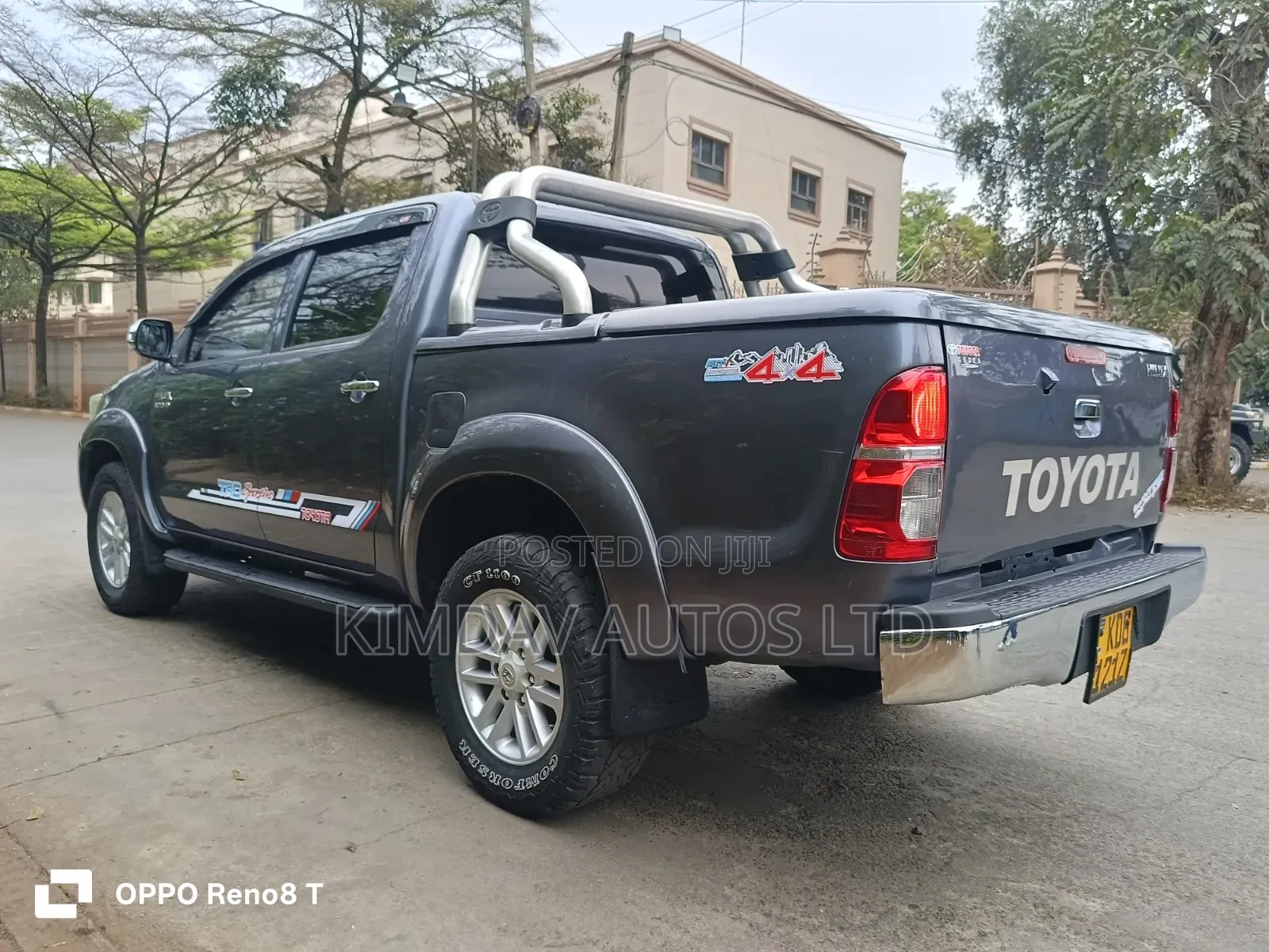Toyota Hilux 3.0 D-4D 4x4 2014 Gray