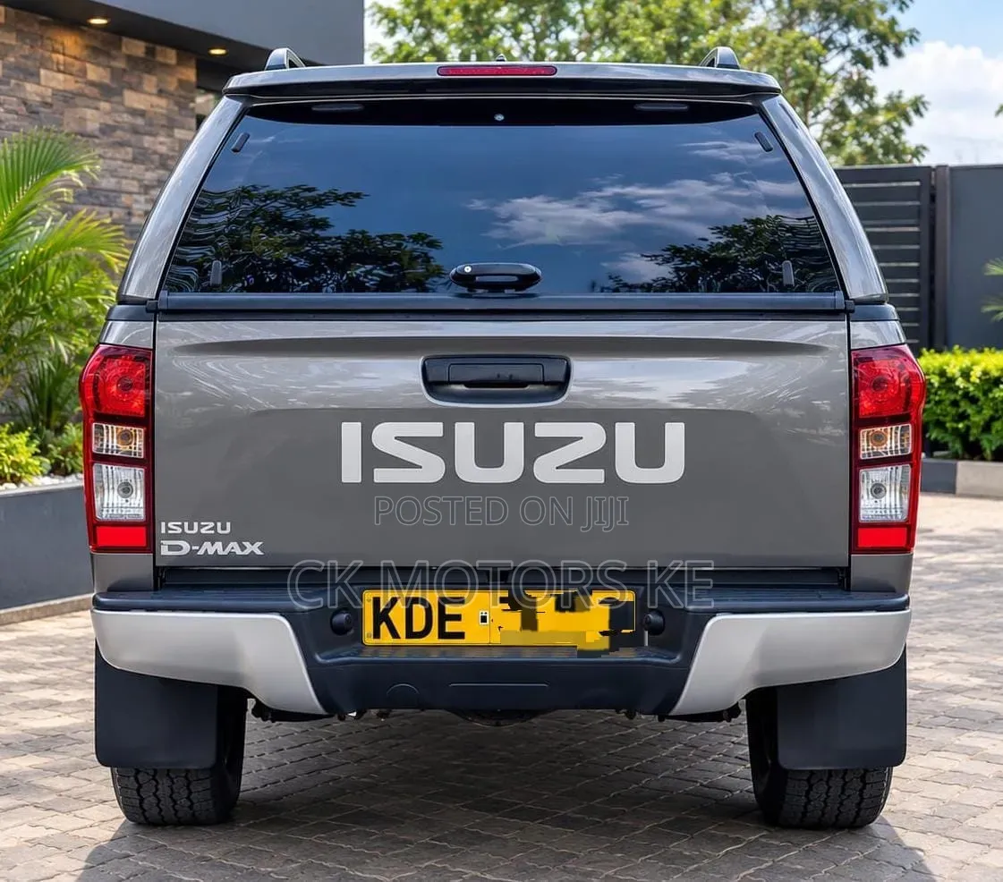 Isuzu D-MAX 2022 Gray