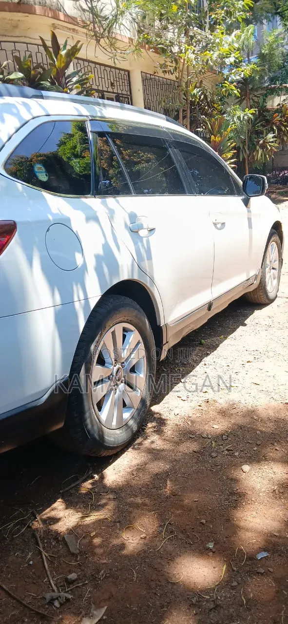 Subaru Outback 2016 Black