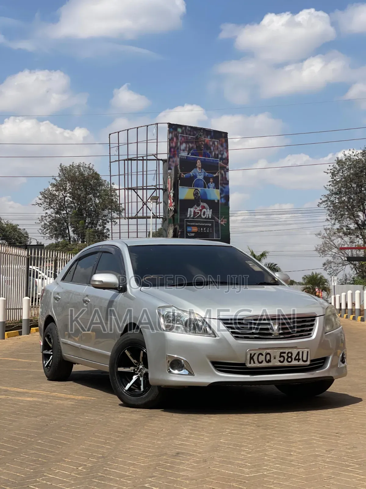 Toyota Premio 2012 Silver
