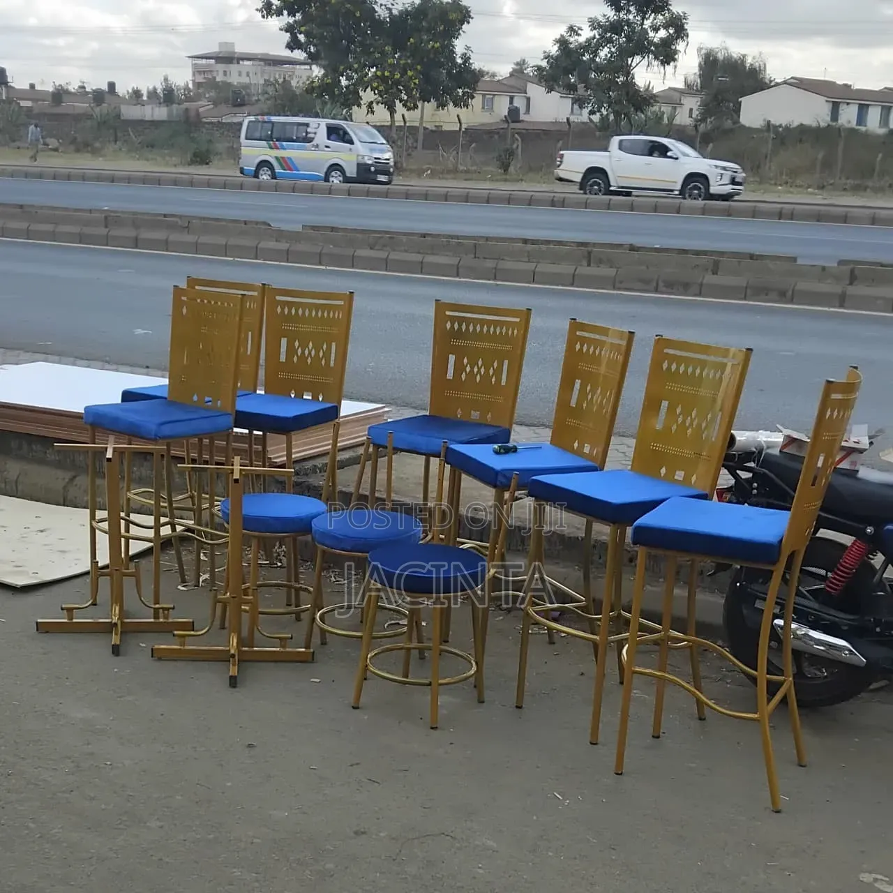 Bar Furnitures