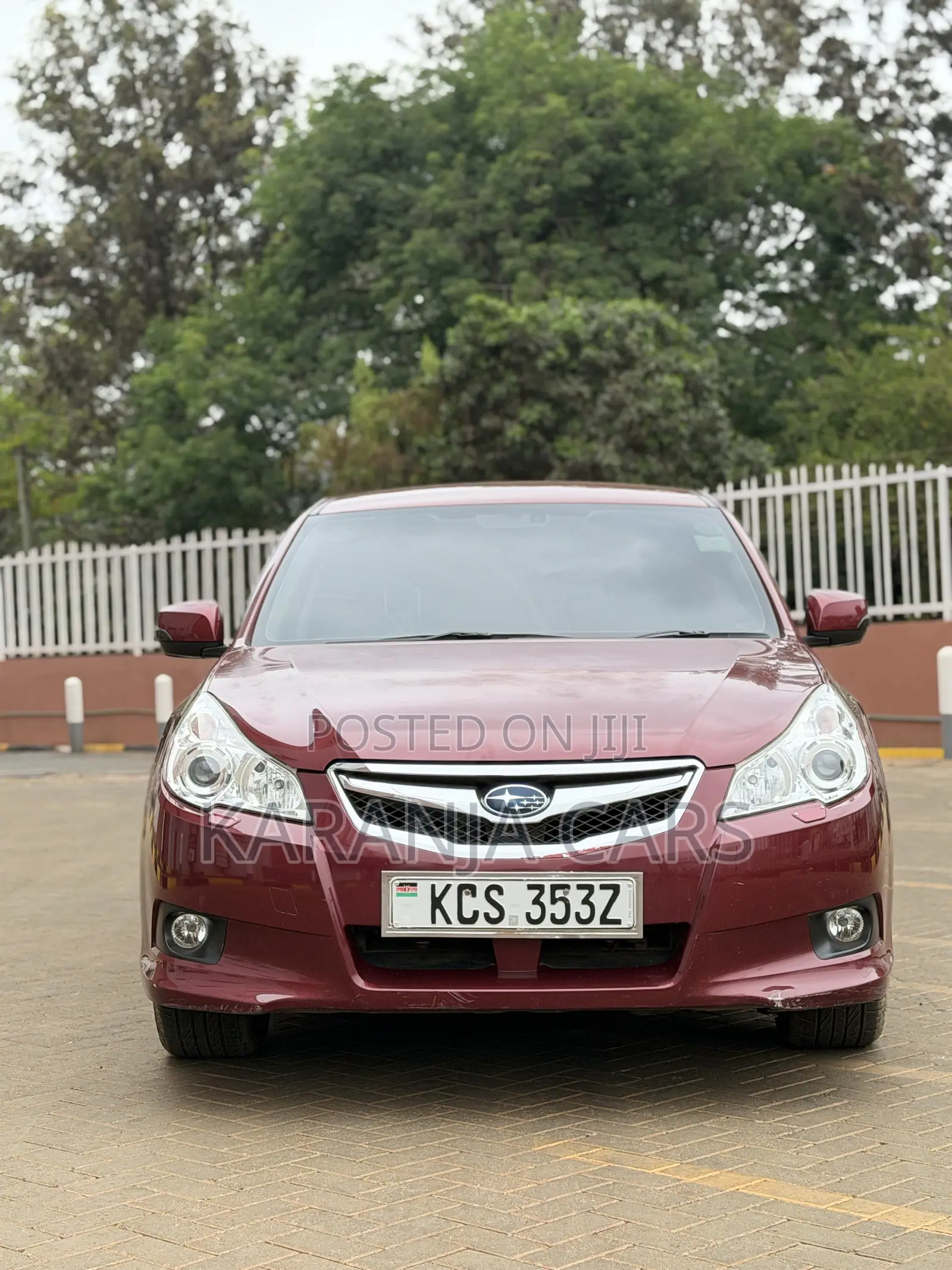 Subaru Legacy 2.5i Premium 2011 Maroon