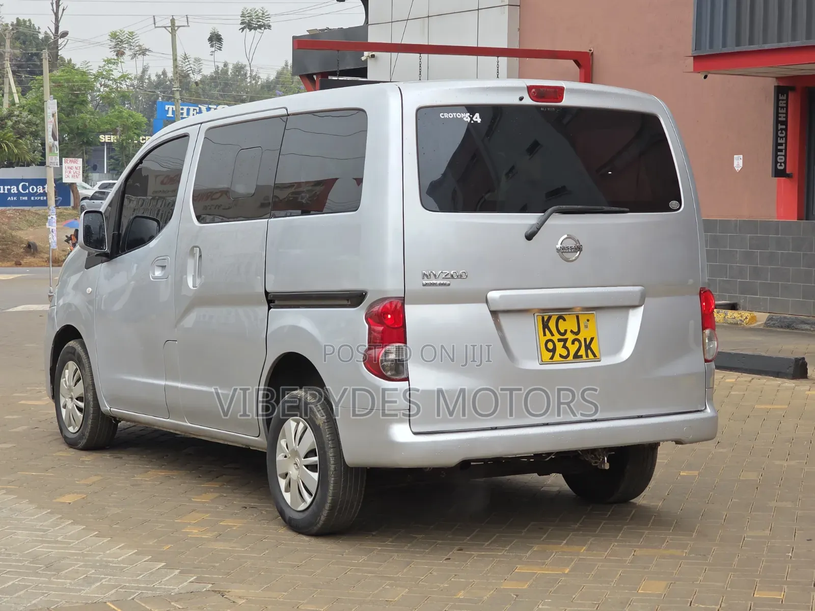 Nissan NV200 2010 Silver