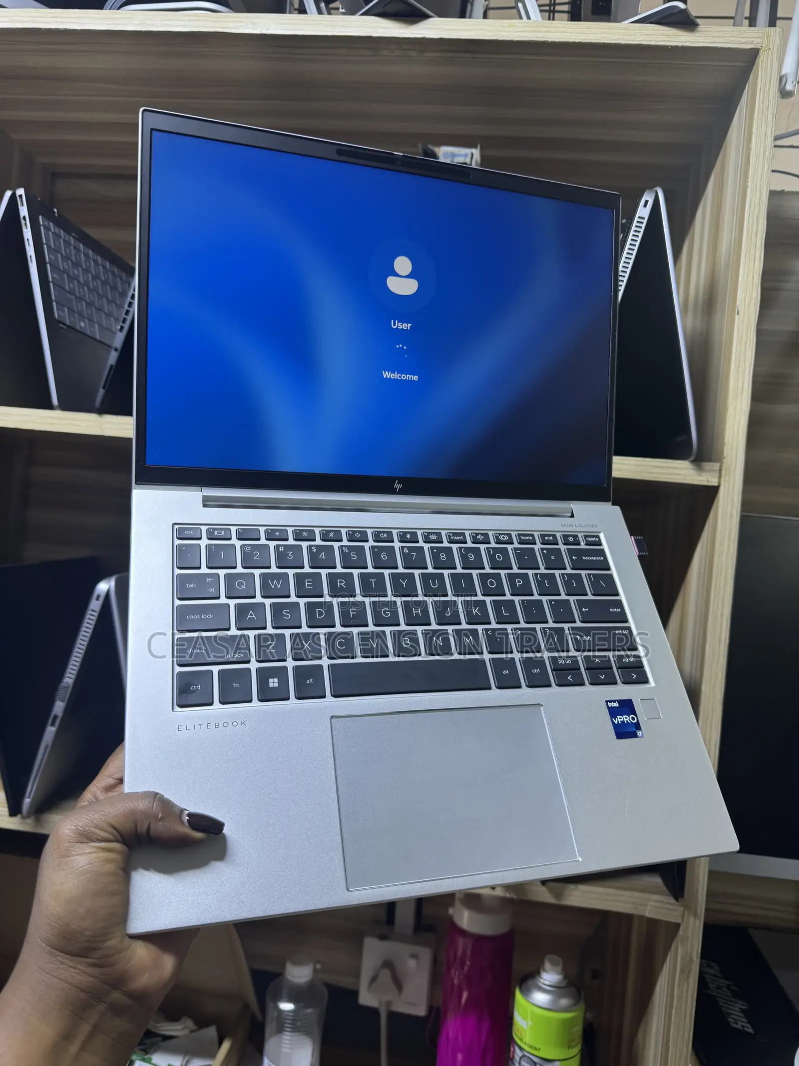 Laptop HP EliteBook 840 G10 16GB Intel Core i7 SSD 512GB