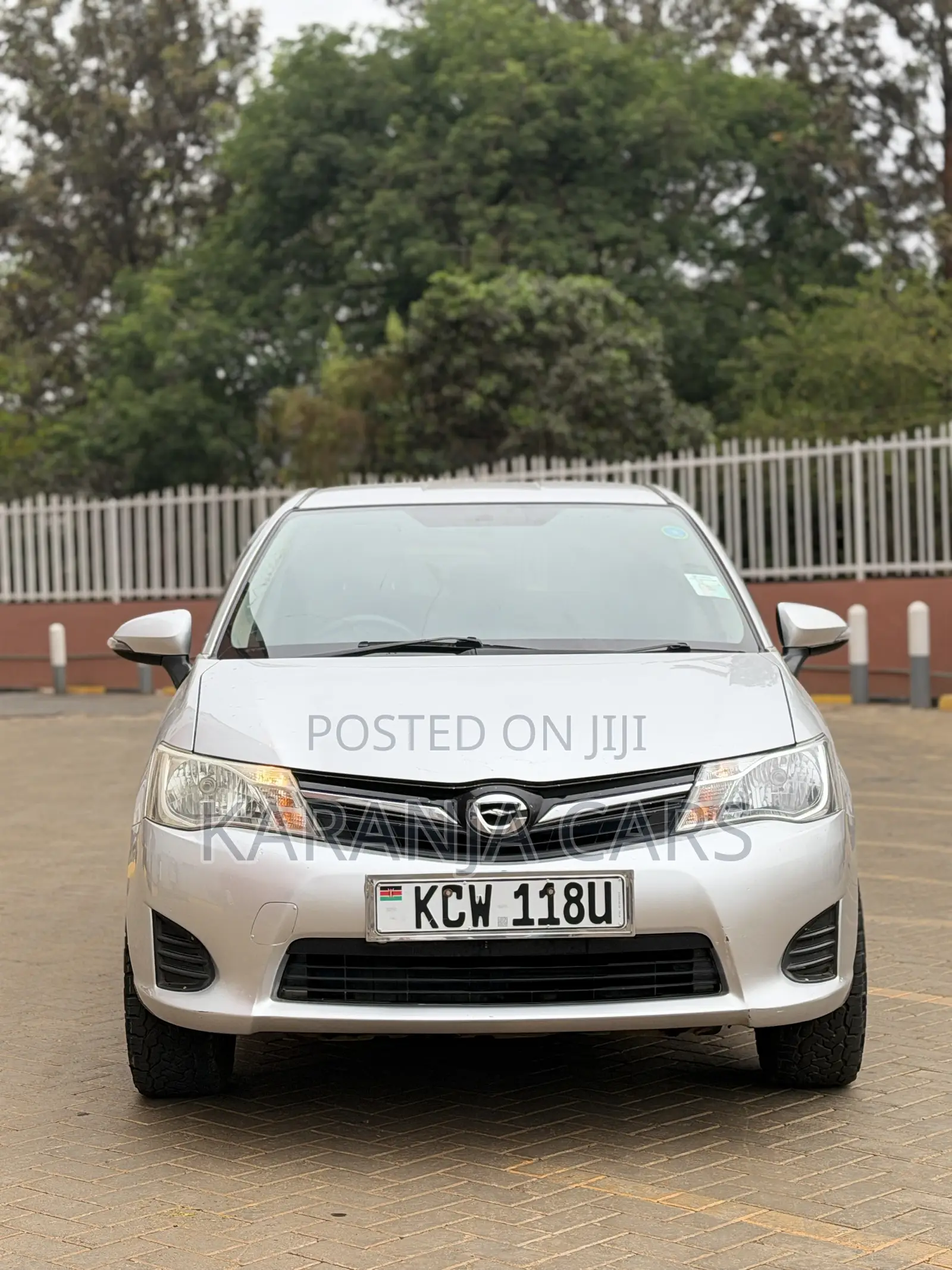 Toyota Corolla Fielder 1.5 Petrol FWD 2014 Silver