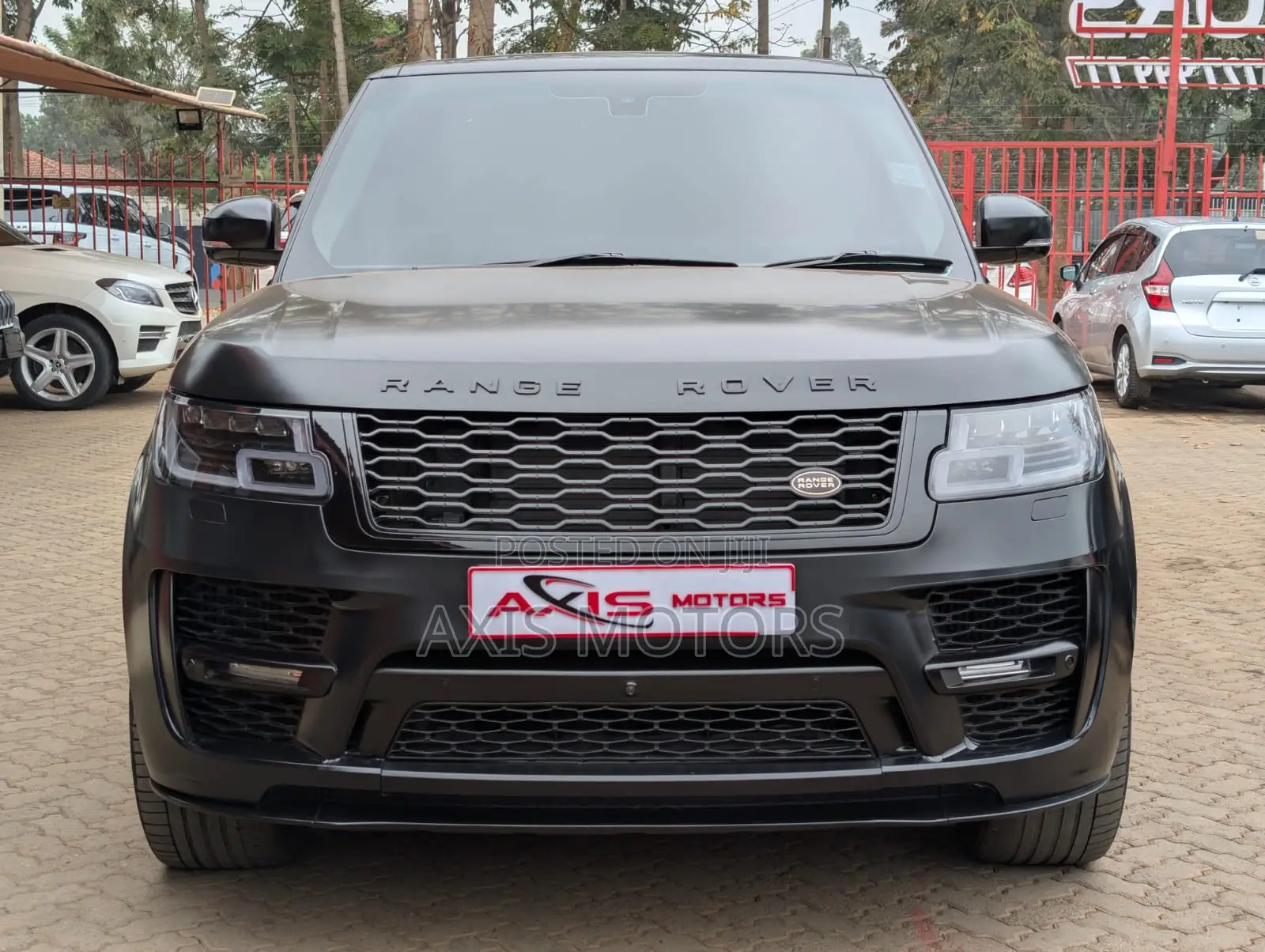Land Rover Range Rover Vogue 2016 Black