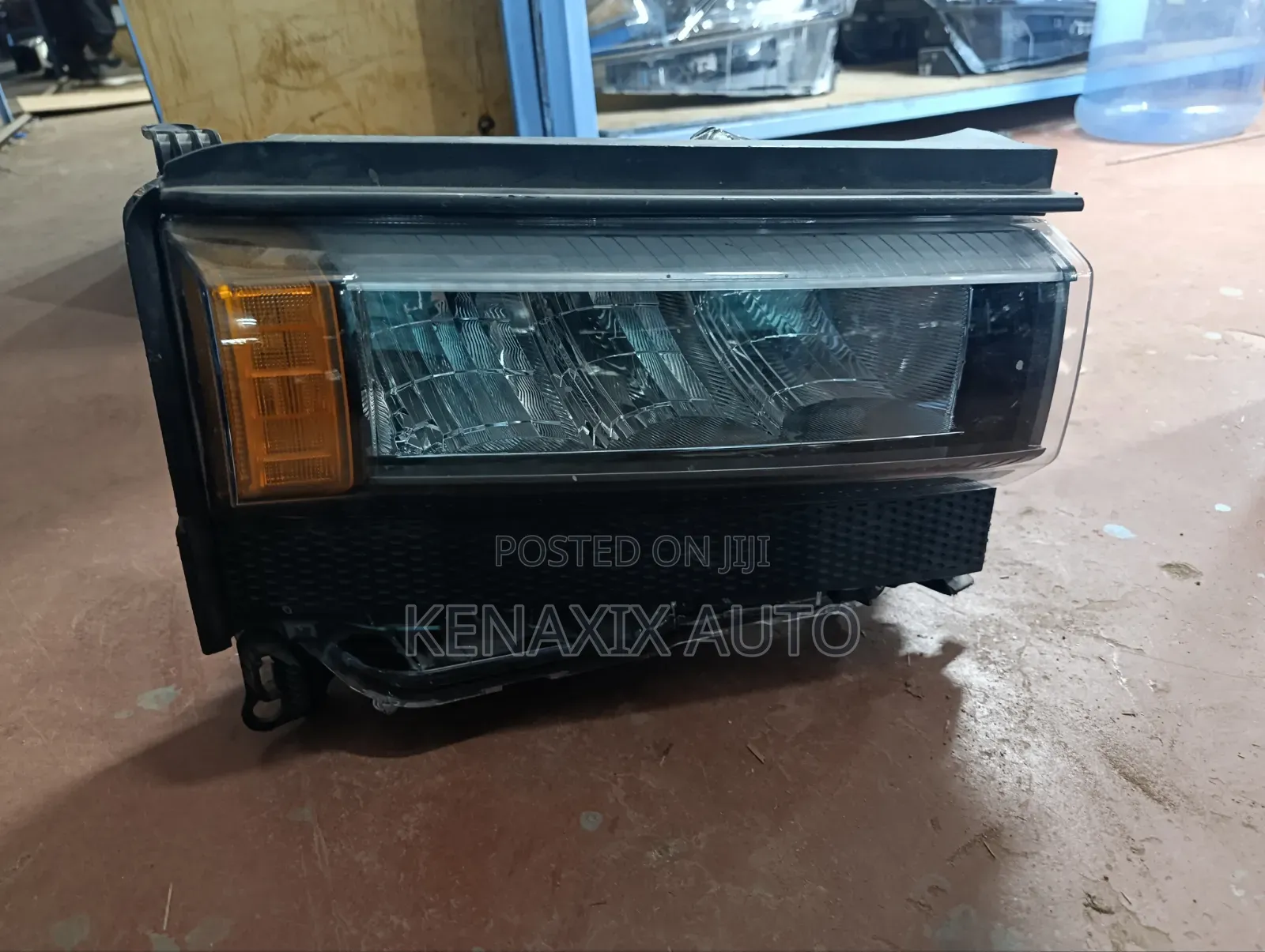 Toyota Land Cruiser Prado J 250 Xenon Headlight