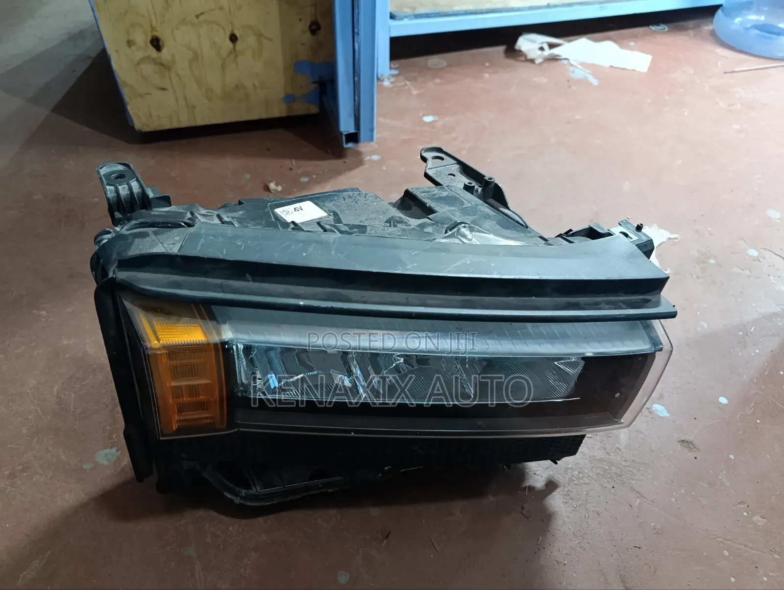Toyota Land Cruiser Prado J 250 Xenon Headlight
