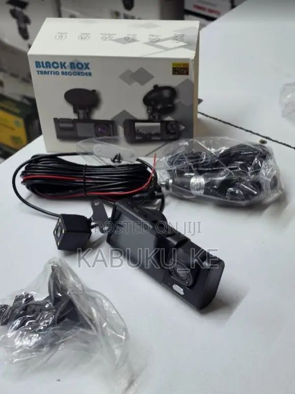 3 in 1 Lens Car Dash Camera With Rear Camera
