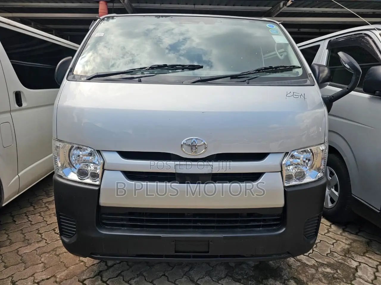 Toyota HiAce 2019 Silver