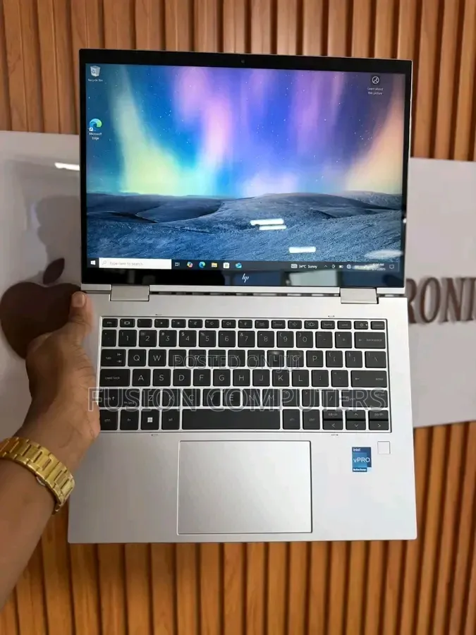 Laptop HP EliteBook x360 1040 G10 8GB Intel Core i7 SSD 512GB