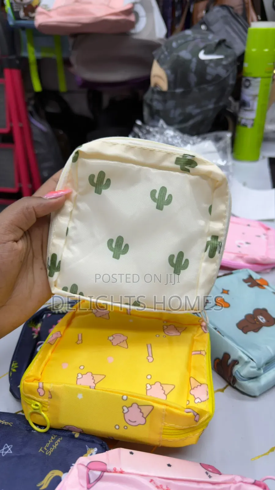 Pad Pouches-Yu