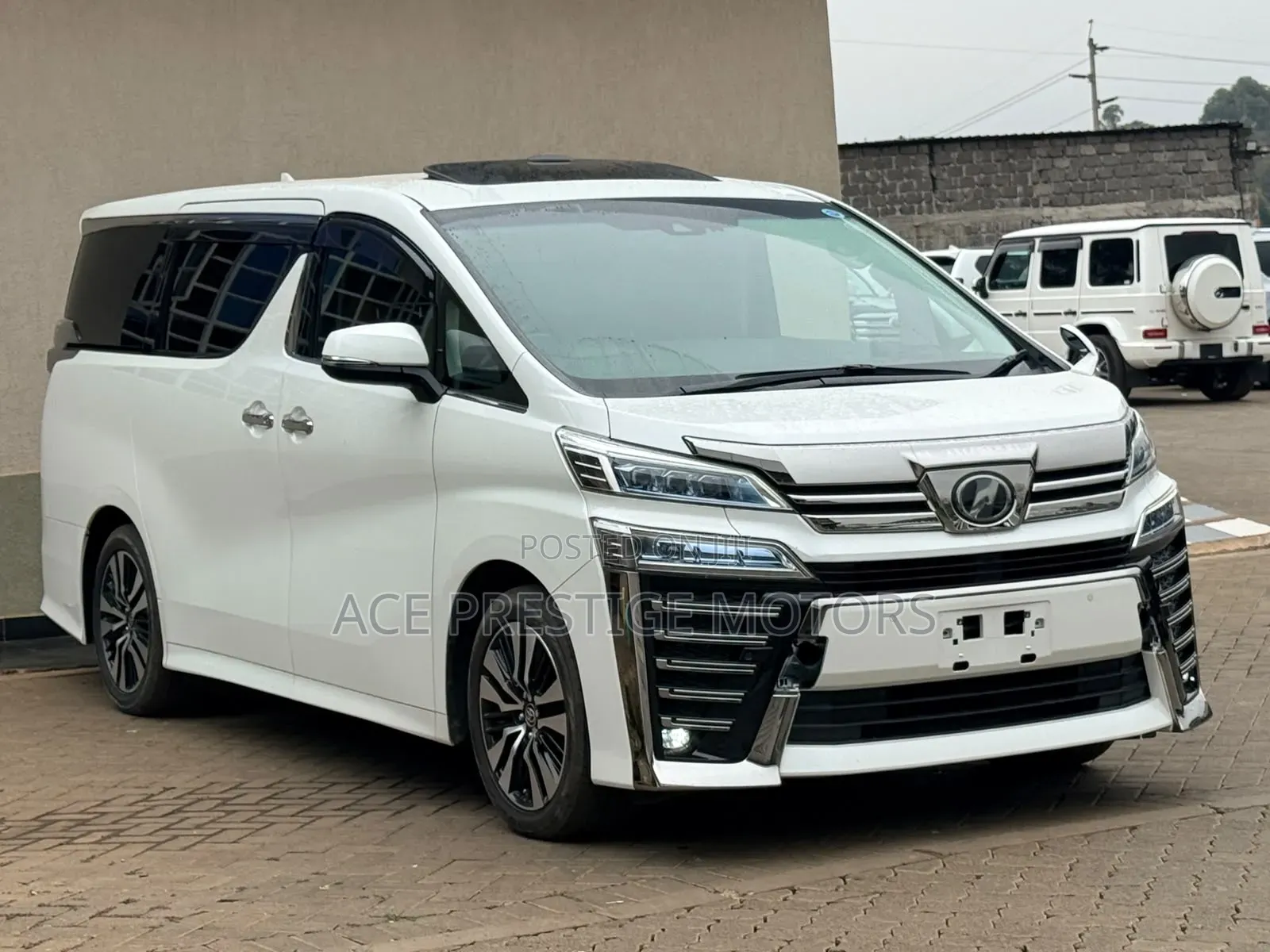 Toyota Vellfire 2019 White