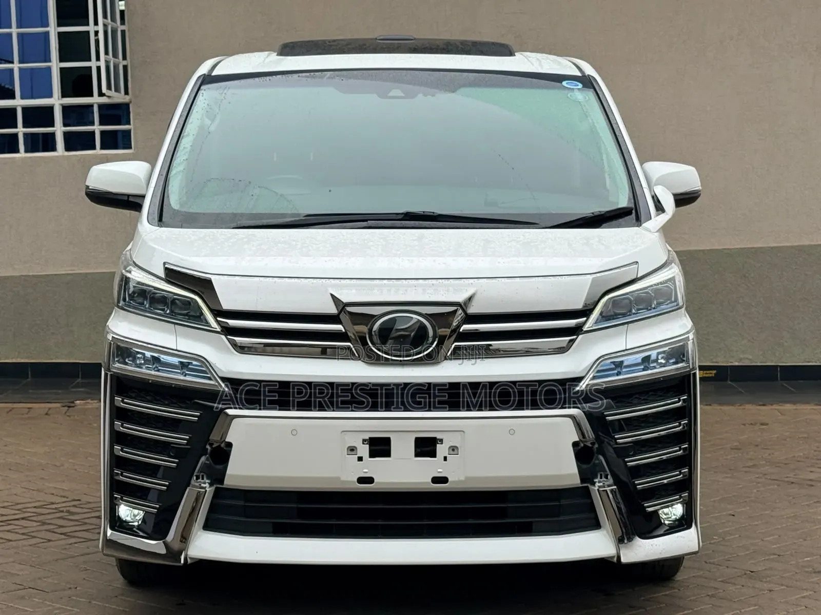 Toyota Vellfire 2019 White
