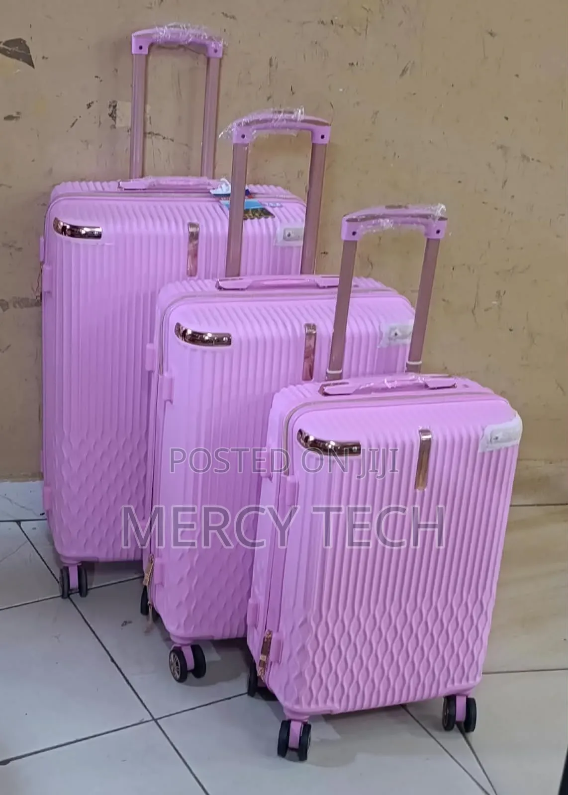 3 in 1 Luxurious Fibre Suitcase
