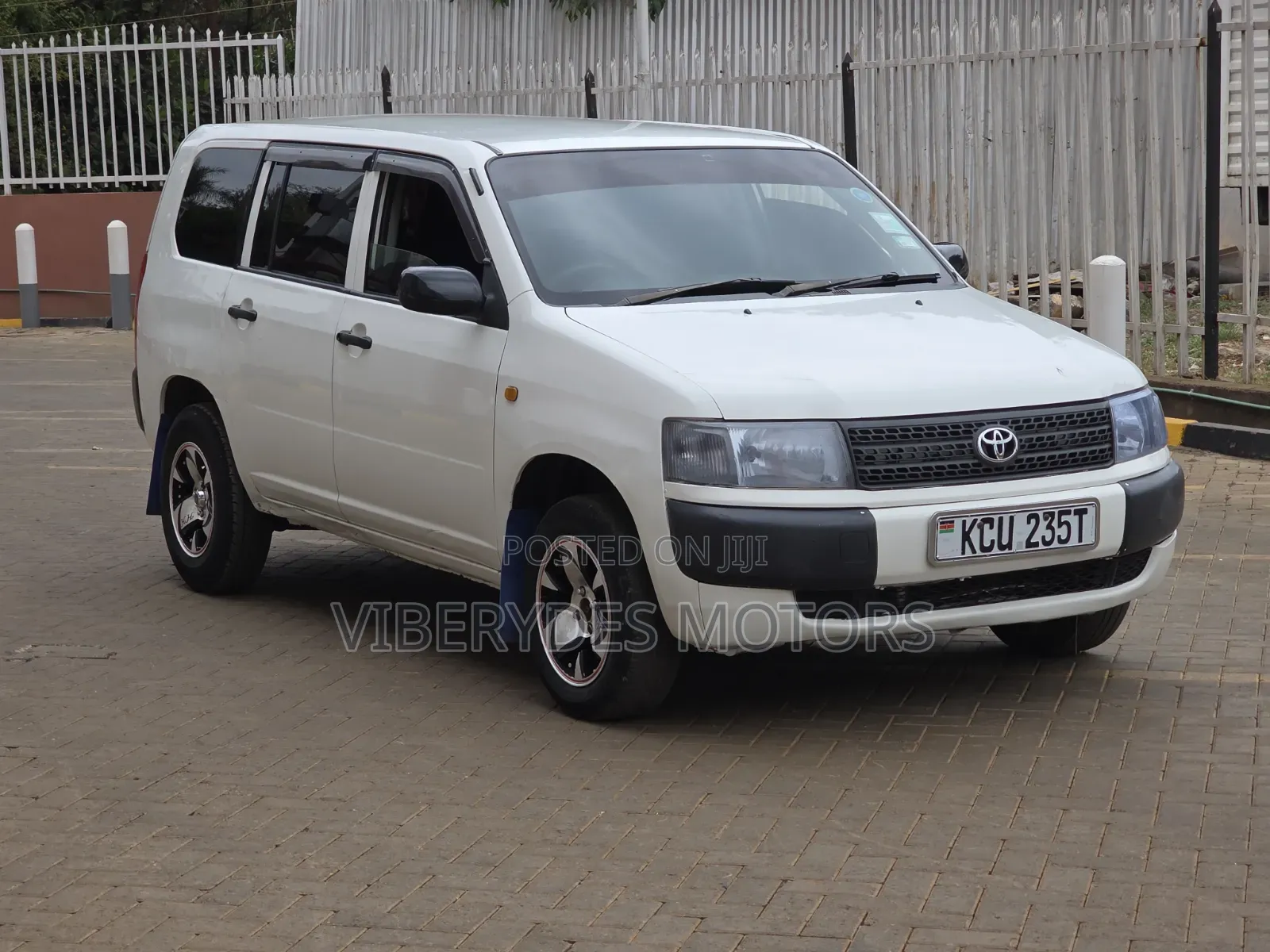 Toyota Probox 2012 White