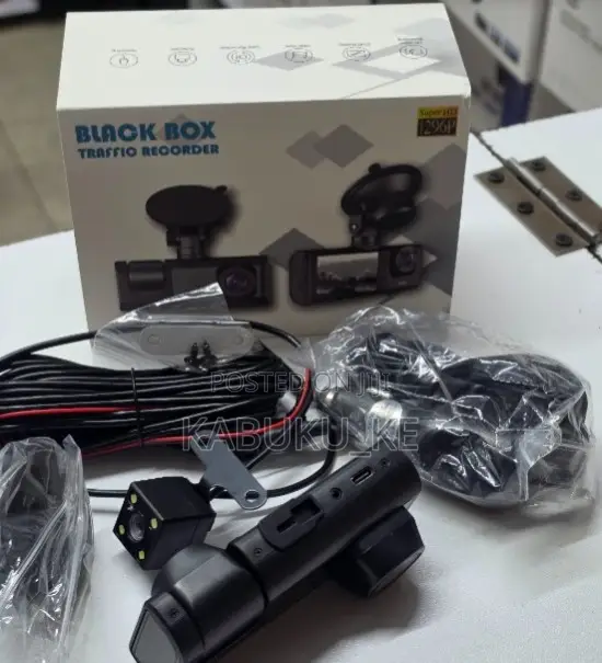 3 in 1 Advanced Dash Camera (Front, Inside and Rear) View Camera
