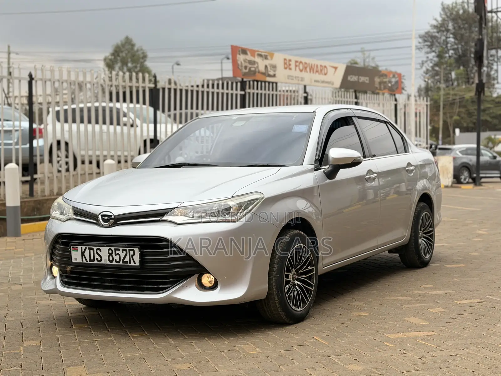 Toyota Axio 1.5 G 2WD 2017 Silver
