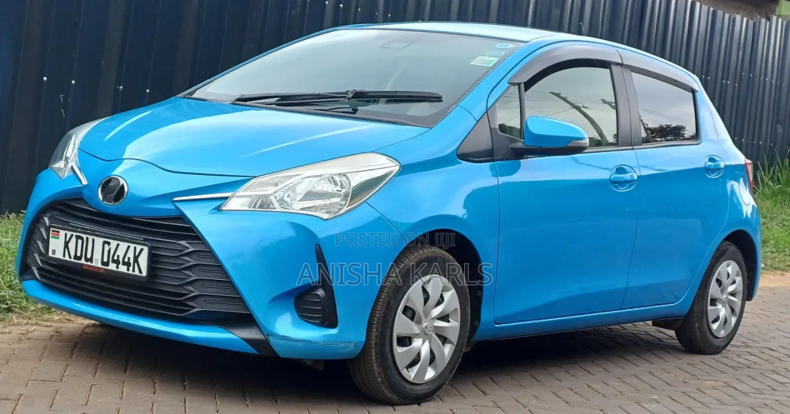 Toyota Vitz 2018 Blue