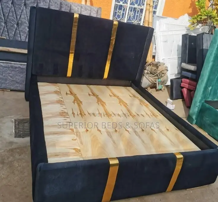 5x6 Classy Black Chester Bed - Pay on Delivery