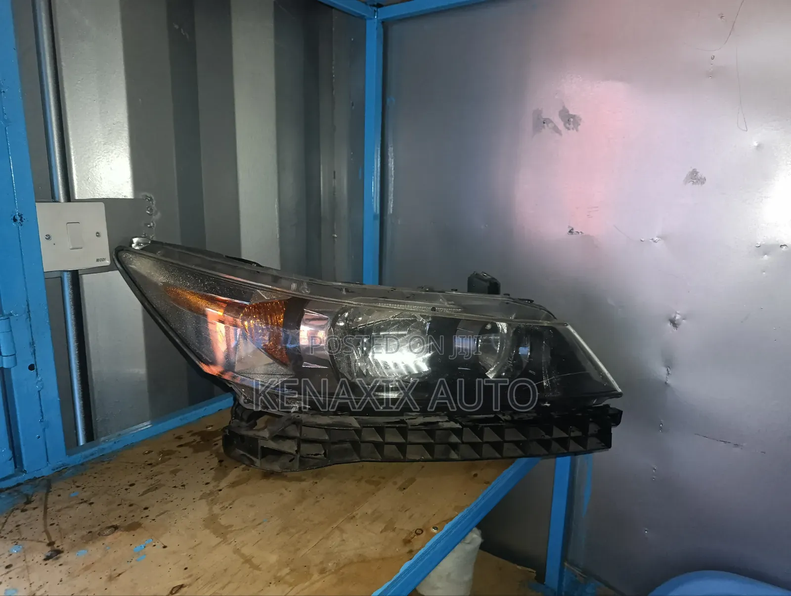 Stream Xenon Headlight